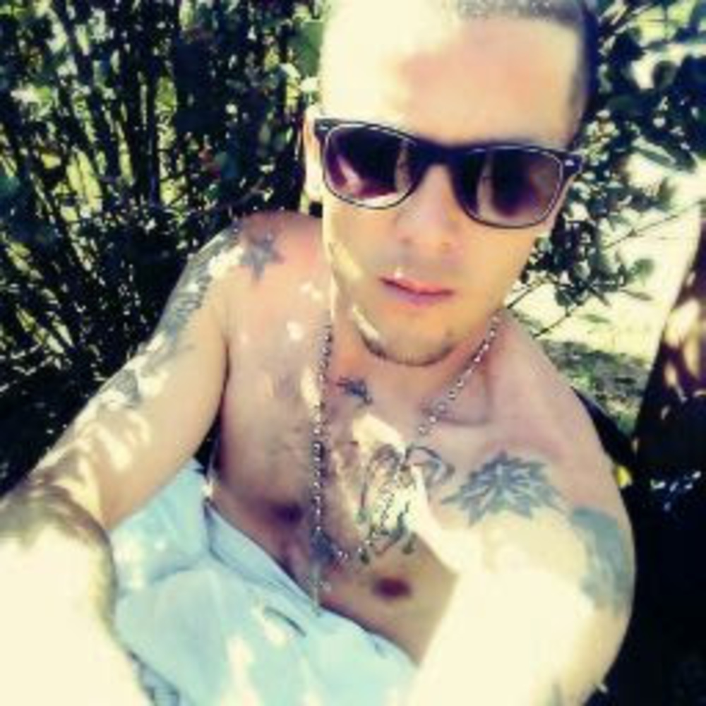 Meet your Posher, Sneider